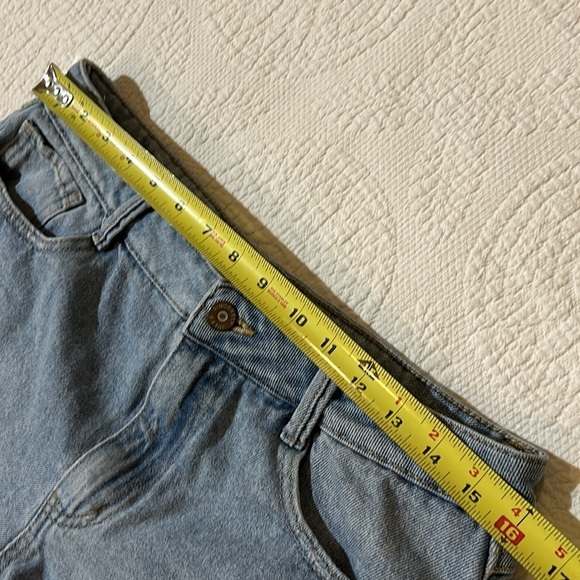 Sincerely Jules high rise shorts. 11/30 - Picture 5 of 6